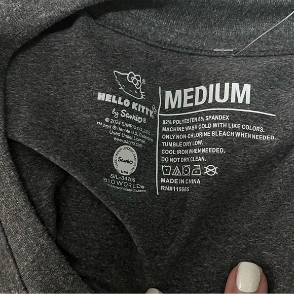 NWOT Hello Kitty Nightgown - Picture 2 of 3